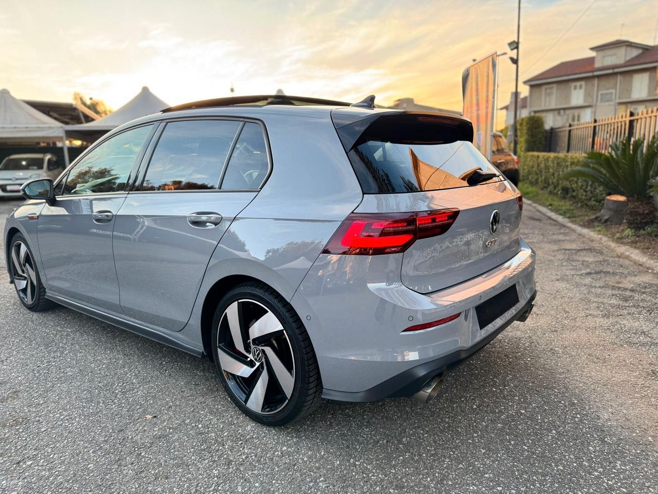 Volkswagen Golf 8 GTI Golf 2.0 TSI DSG