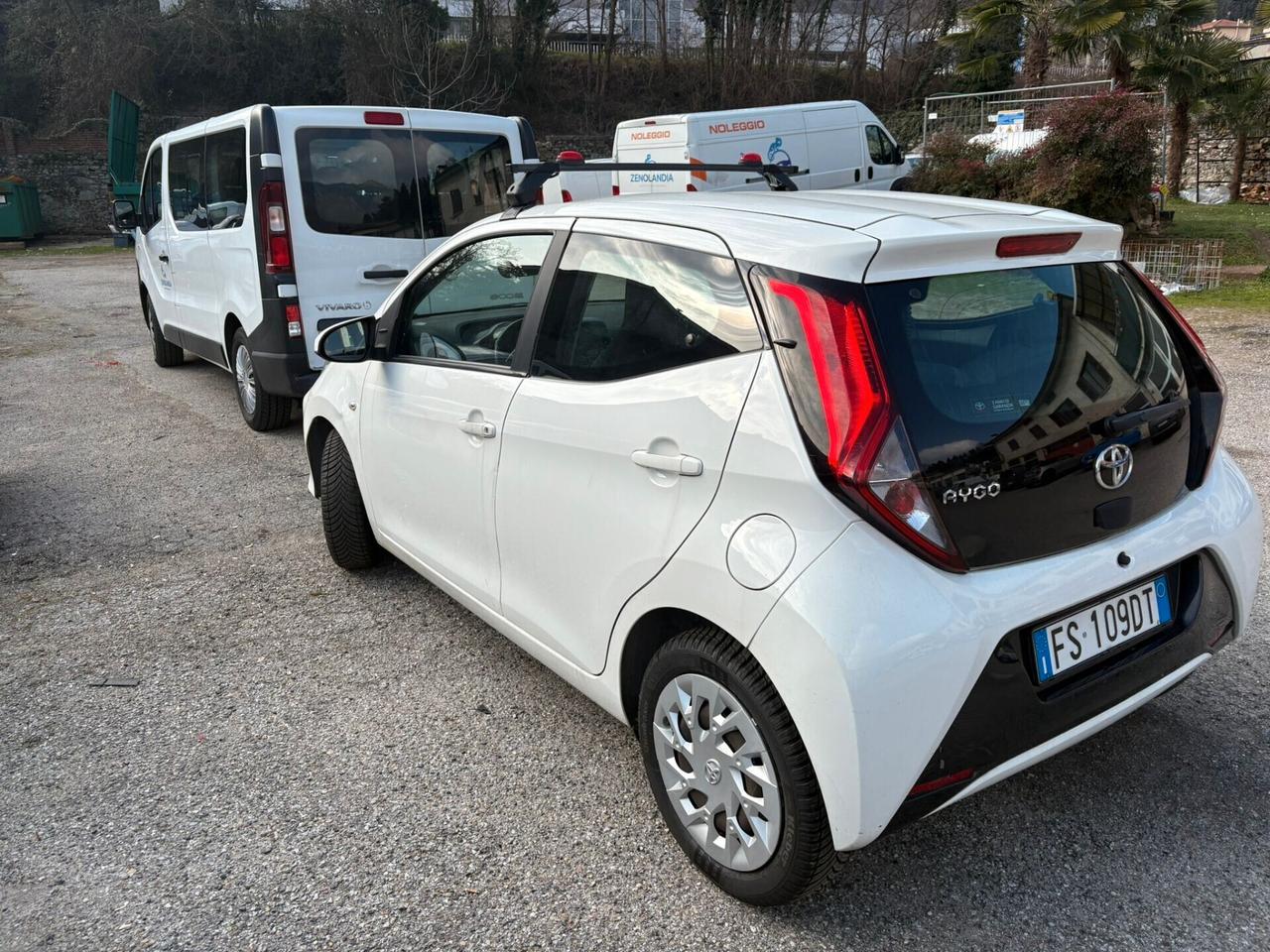 Toyota Aygo 1.0 VVT-i x-business