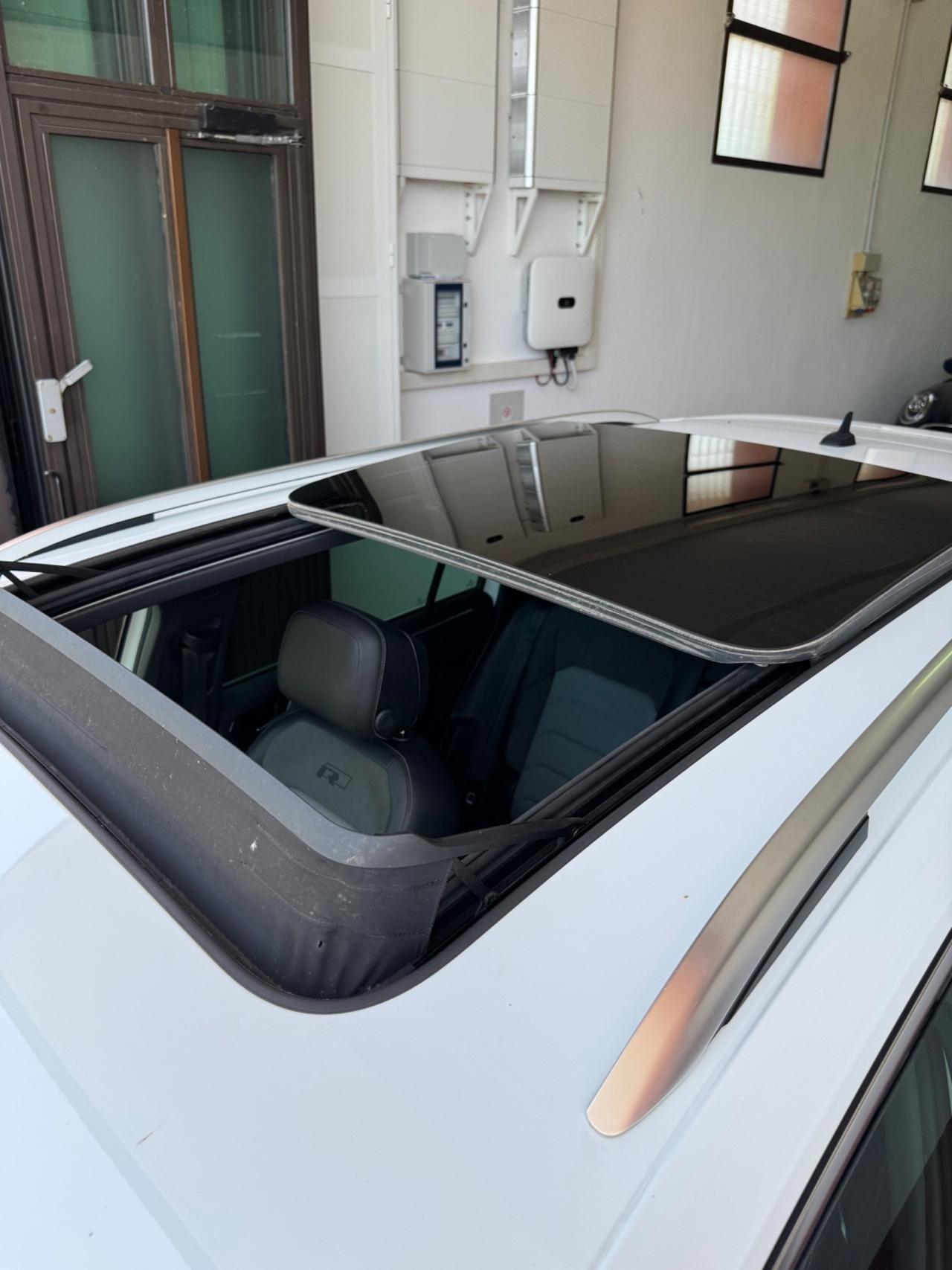 Volkswagen Tiguan R-line 2.0 BiTDI DSG 4MOTION