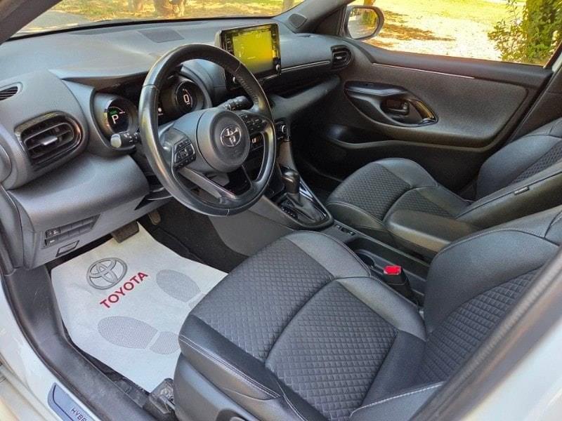 Toyota Yaris 4ª serie 1.5 Hybrid 5 porte Style