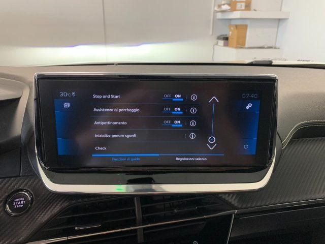 PEUGEOT 2008 Tetto Apribile EAT8 GT Line 1.5 BlueHDi