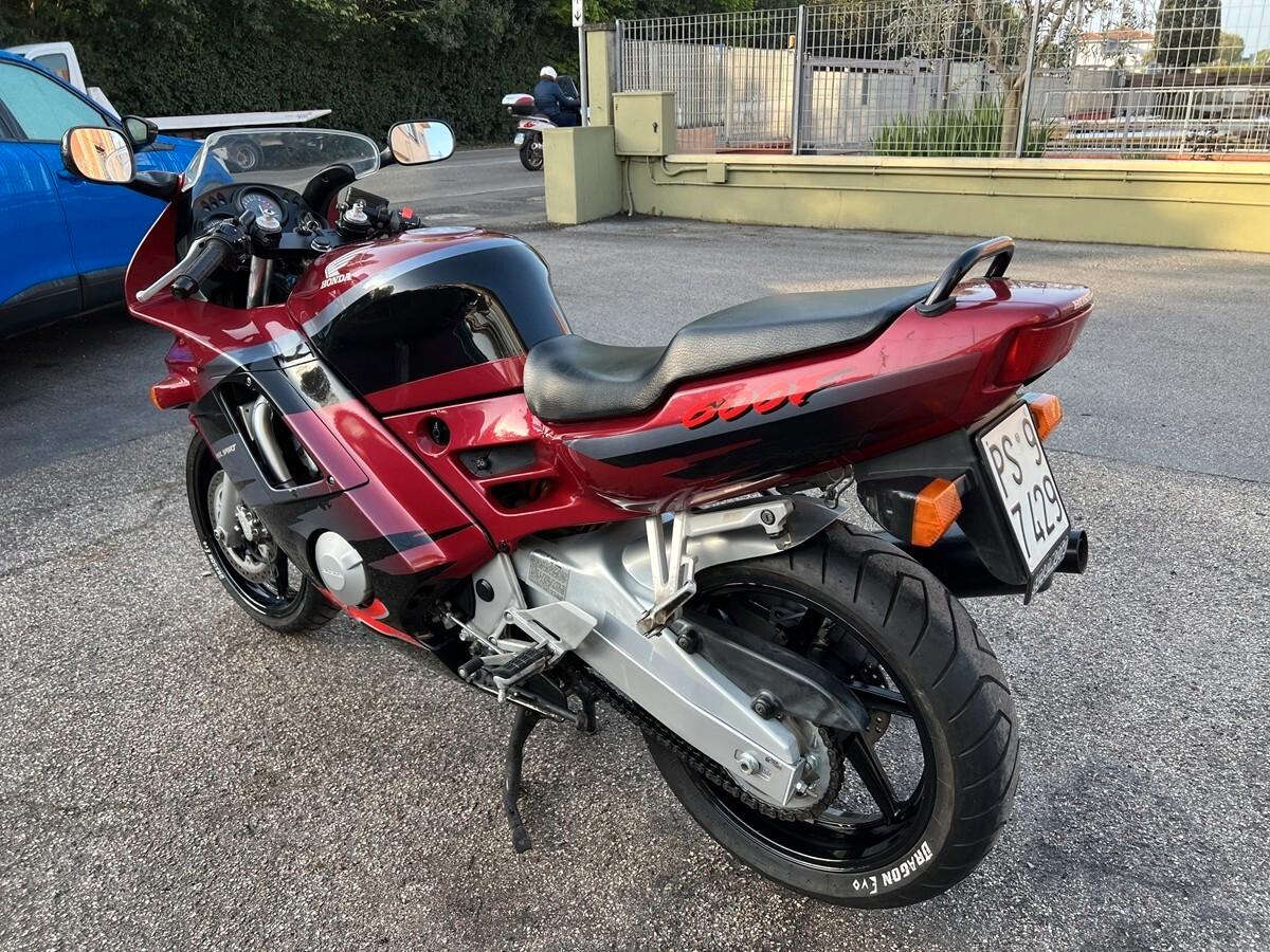 Honda CBR 600 F