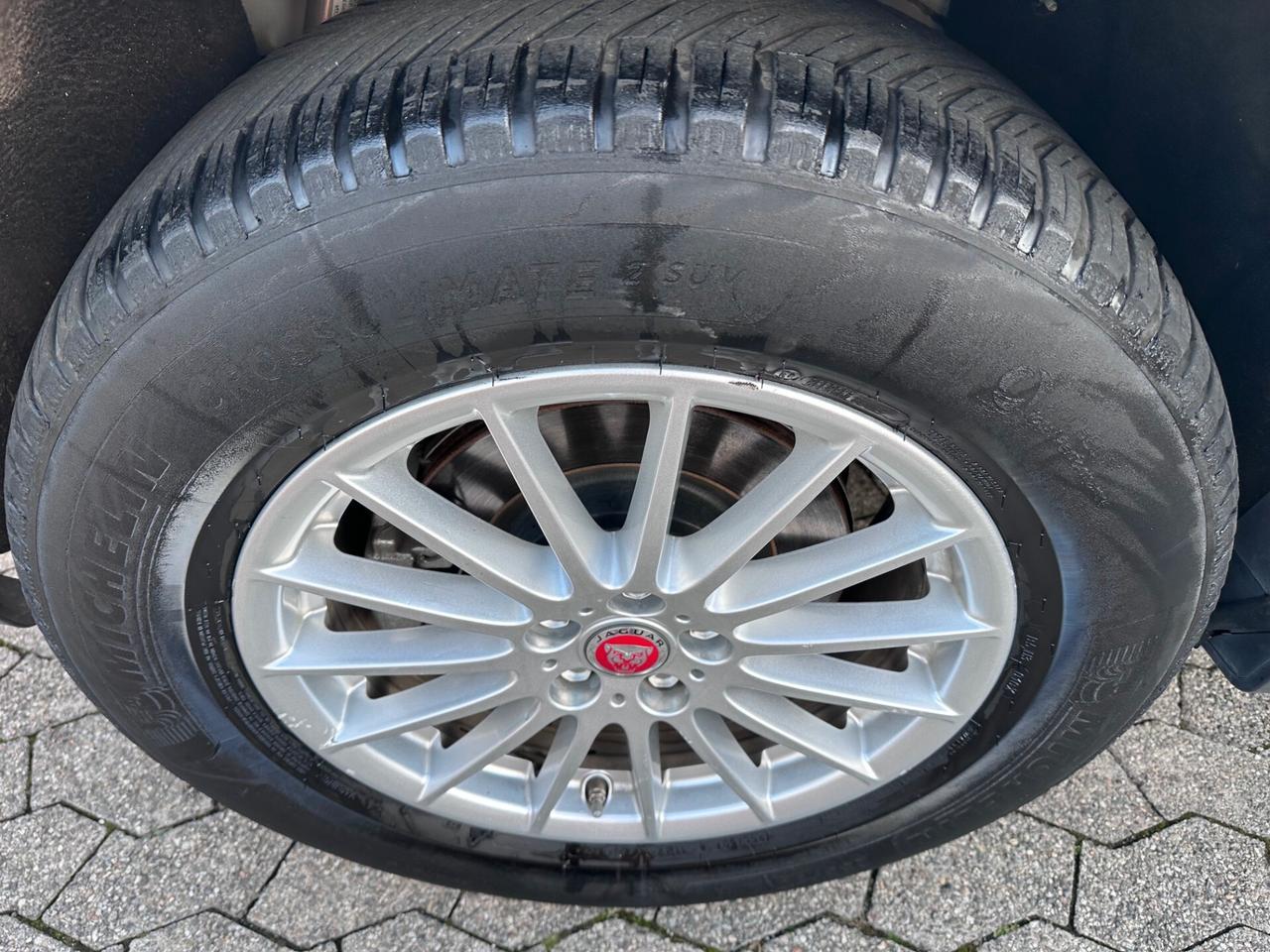 Jaguar F-Pace 2.0 D 180 CV AWD Pure*EURO6*PELLE