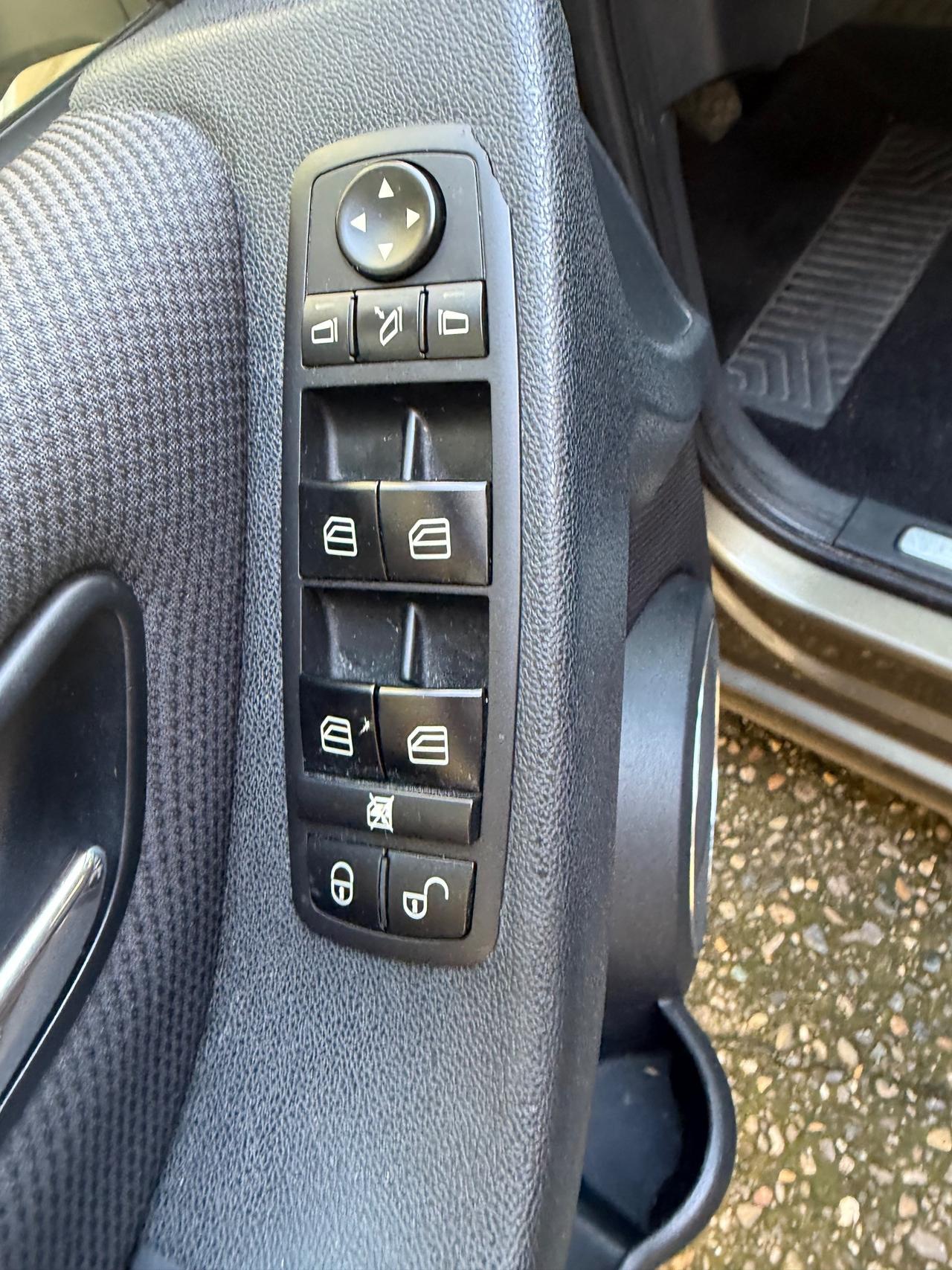 Mercedes Classe A Berlina A 180 cdi Avantgarde edition10