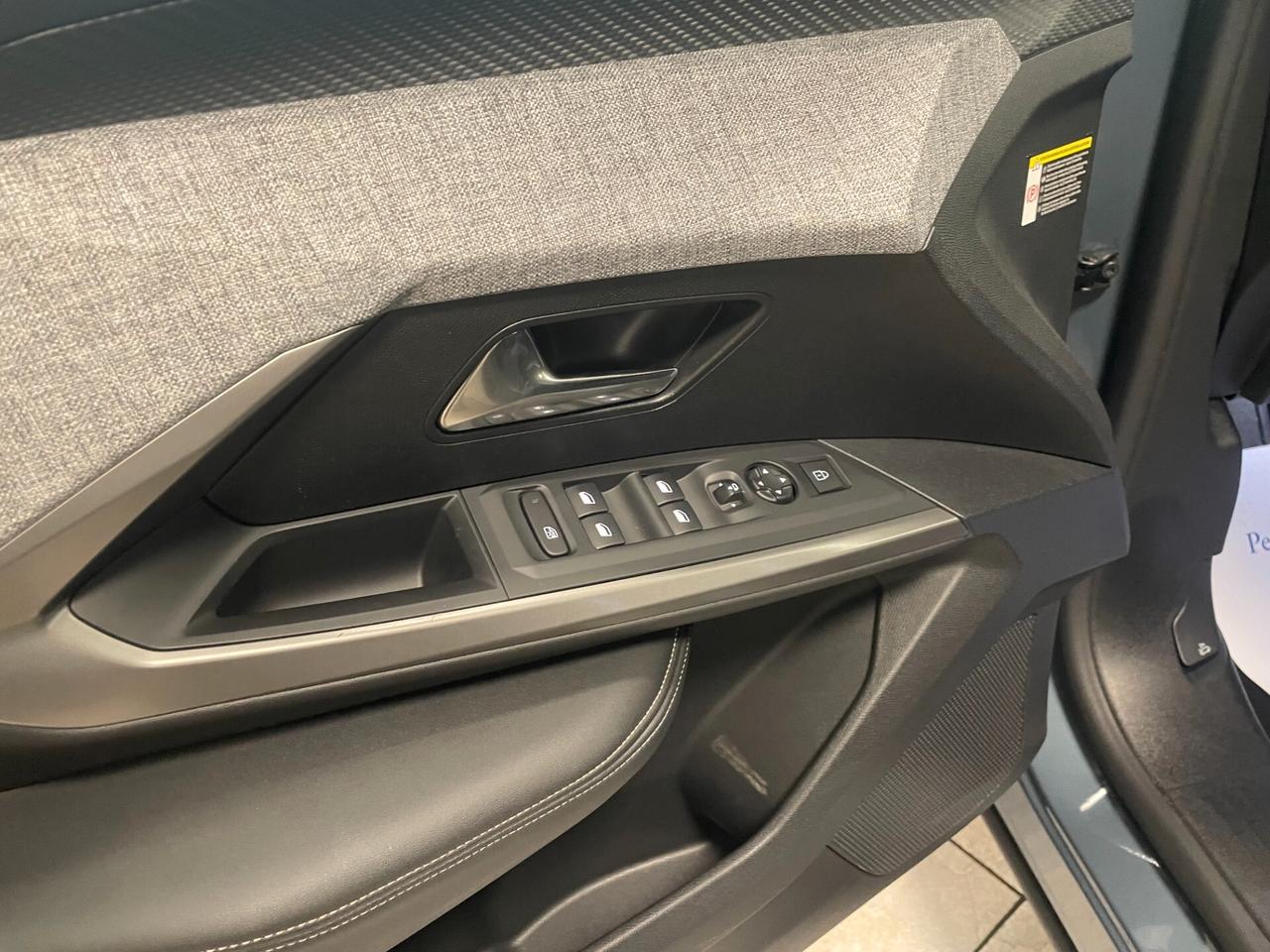 Peugeot 3008 Hybrid 145 e-DCS6 Allure PREZZO REALE