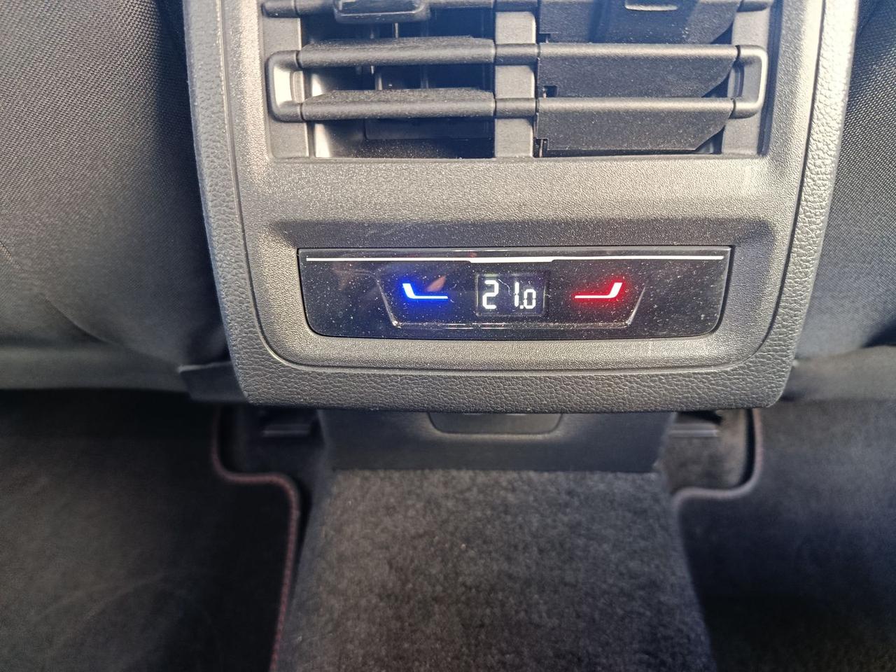 Volkswagen Golf Ultimate 2.0 TSI GTI #10337