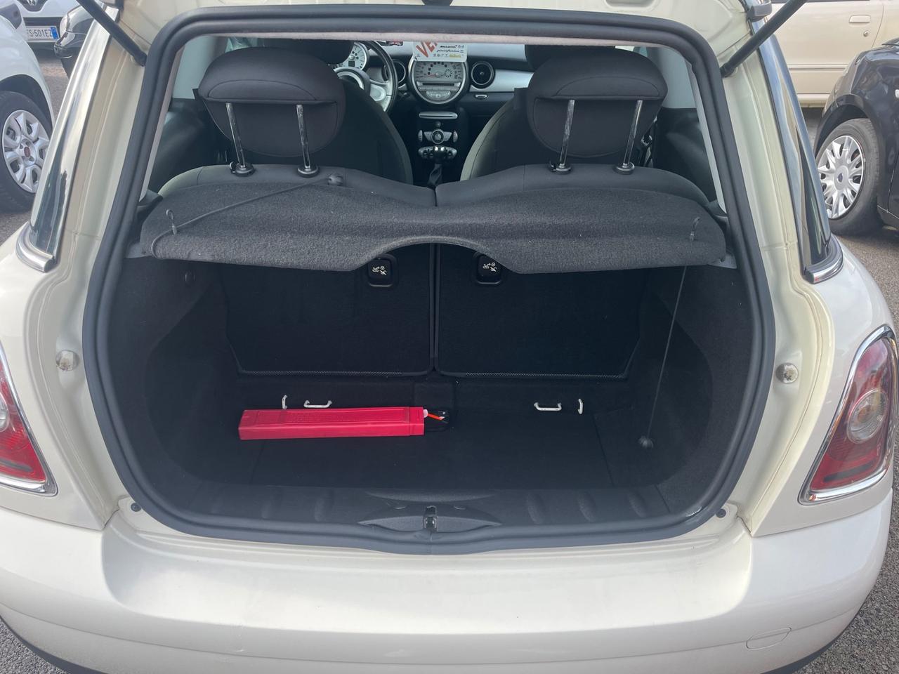 MINI COOPER 1.4 GPL 75 (CV) 2010