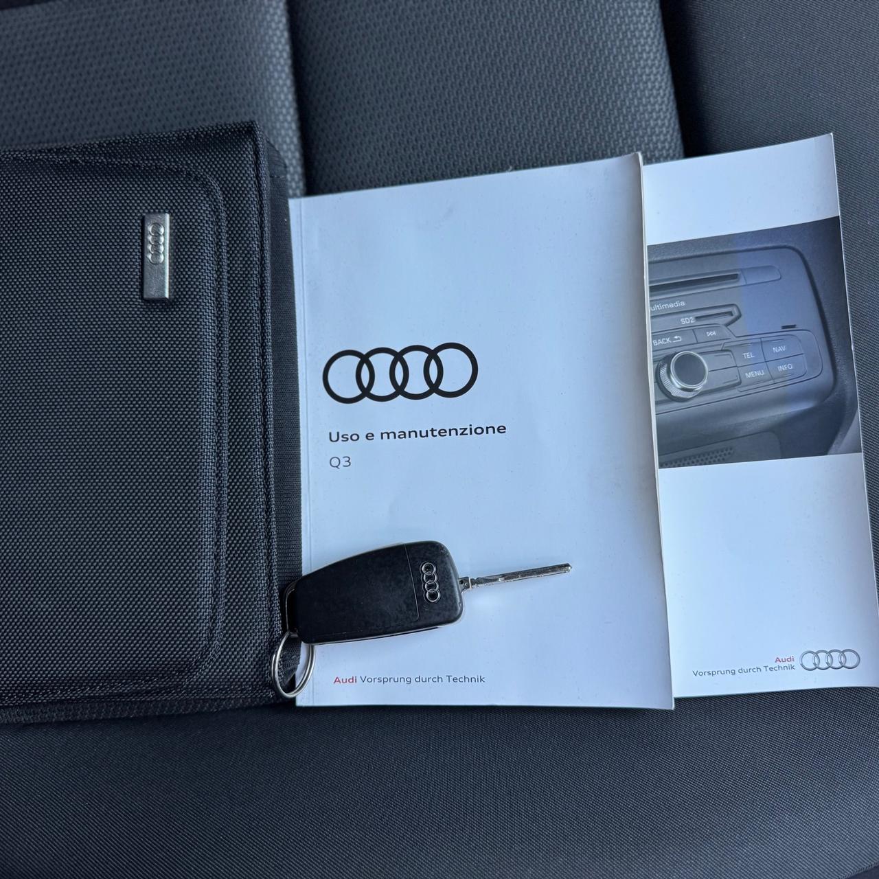 Audi Q3 2.0 TDI 120 CV Business Sport
