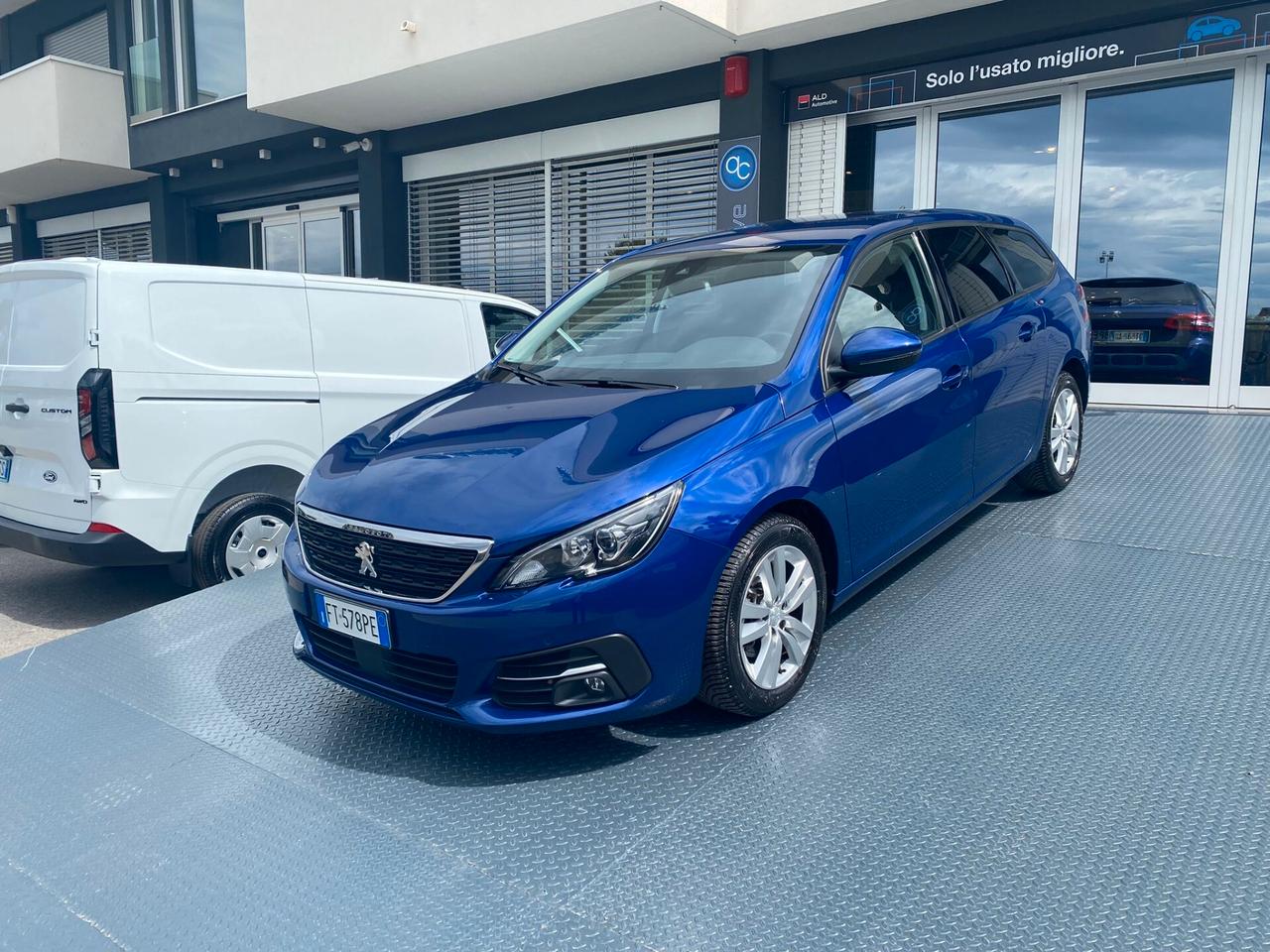 Peugeot 308 BlueHDi 130 S&S EAT8 Business