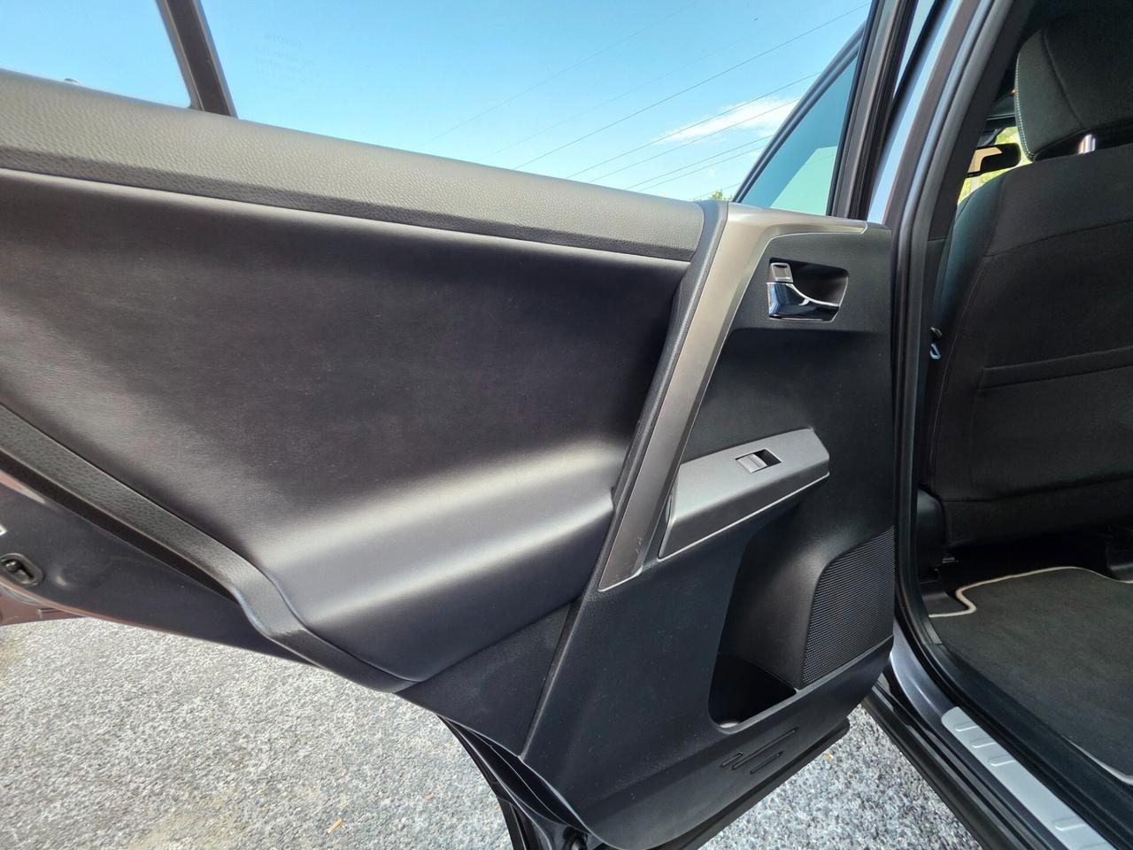 Toyota RAV 4 RAV4 2.5 Hybrid 2WD Lounge Uniproprietario