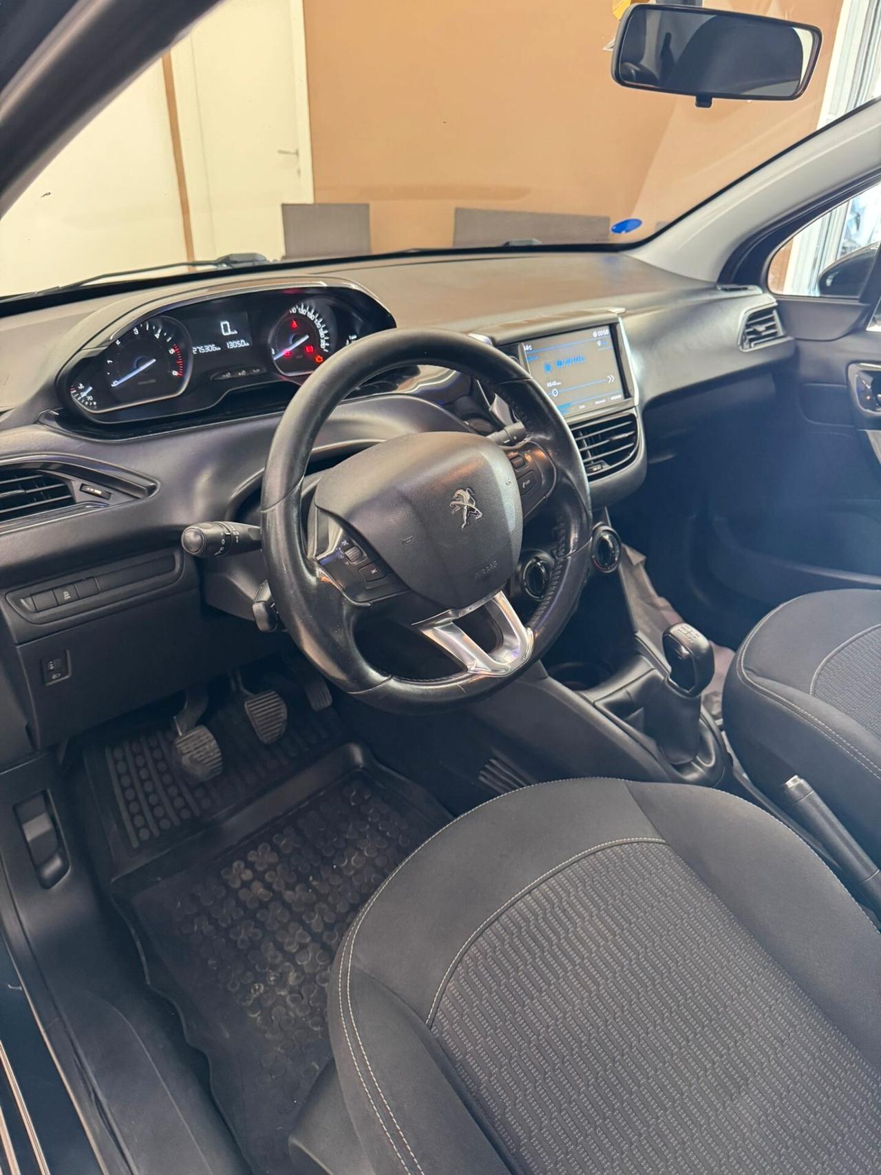 Peugeot 208 BlueHDi 75 5 porte Allure