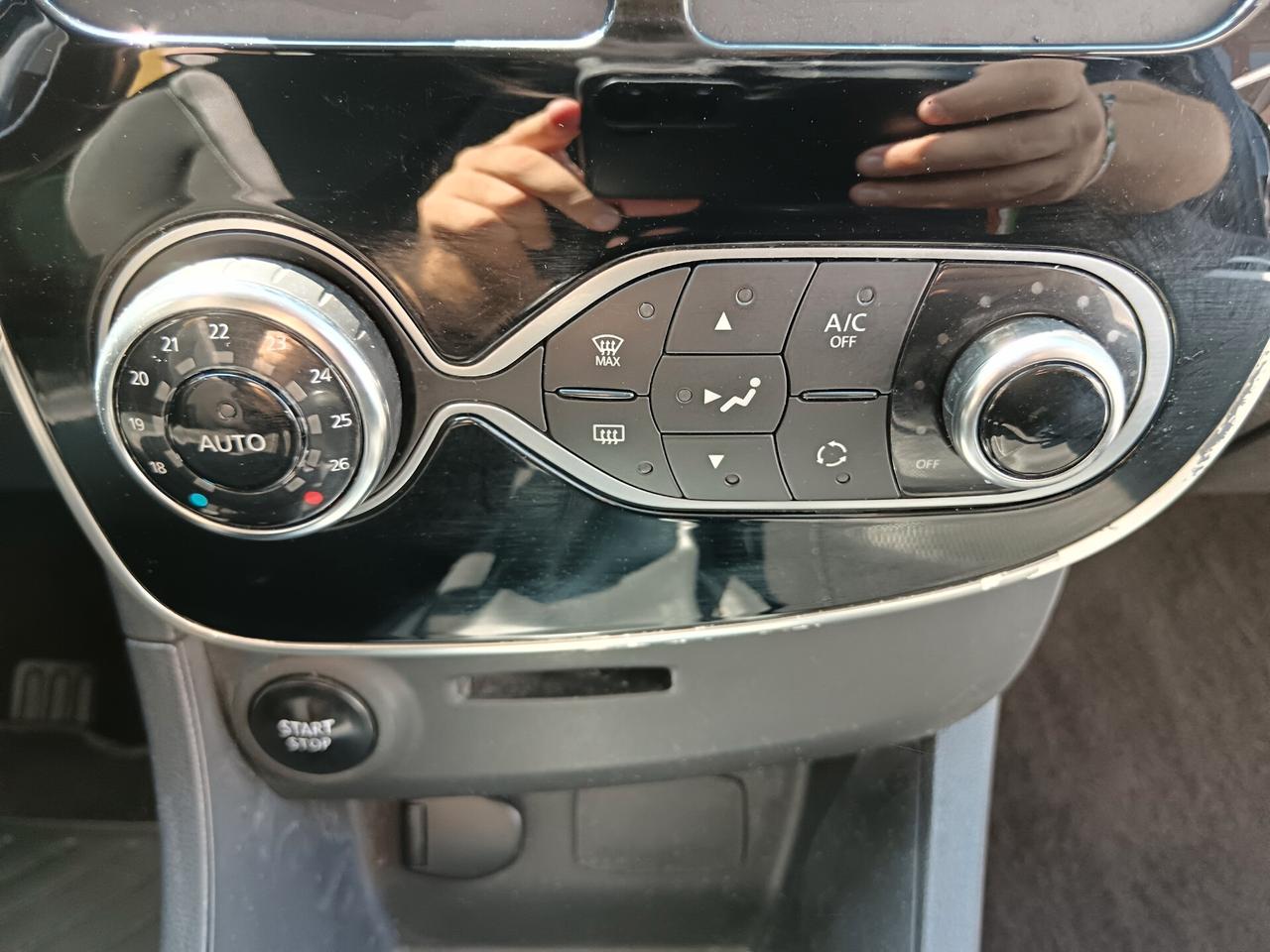 Renault Clio 1.5 DCI 75CV DUEL NAVI RETROCAMERA