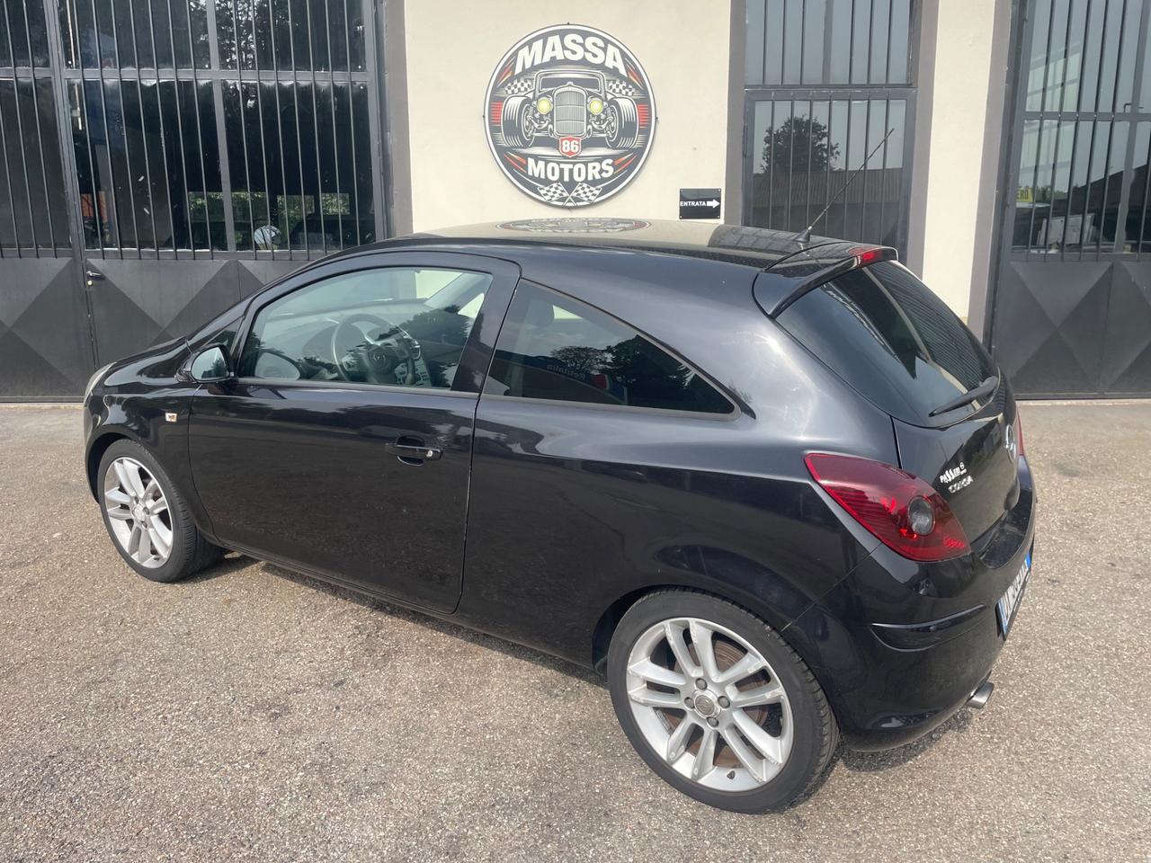Opel Corsa NEOPATENTATI
