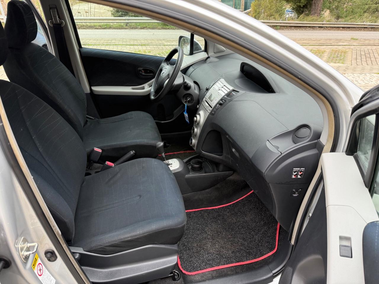 Toyota Yaris 1.4 D-4D 5 porte automatica