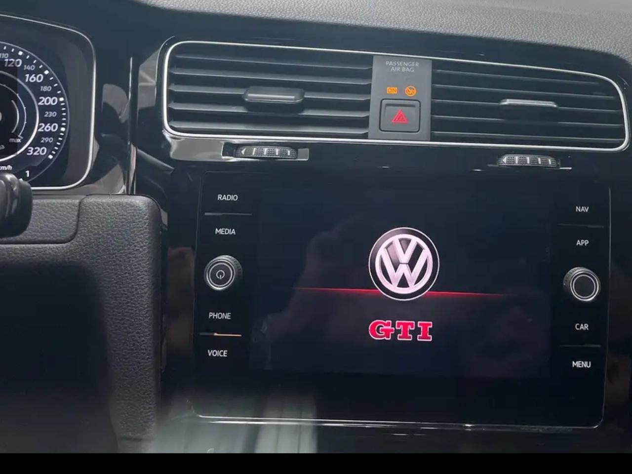 Volkswagen Golf GTI Performance 2.0 245 CV TSI DSG 5p. BMT