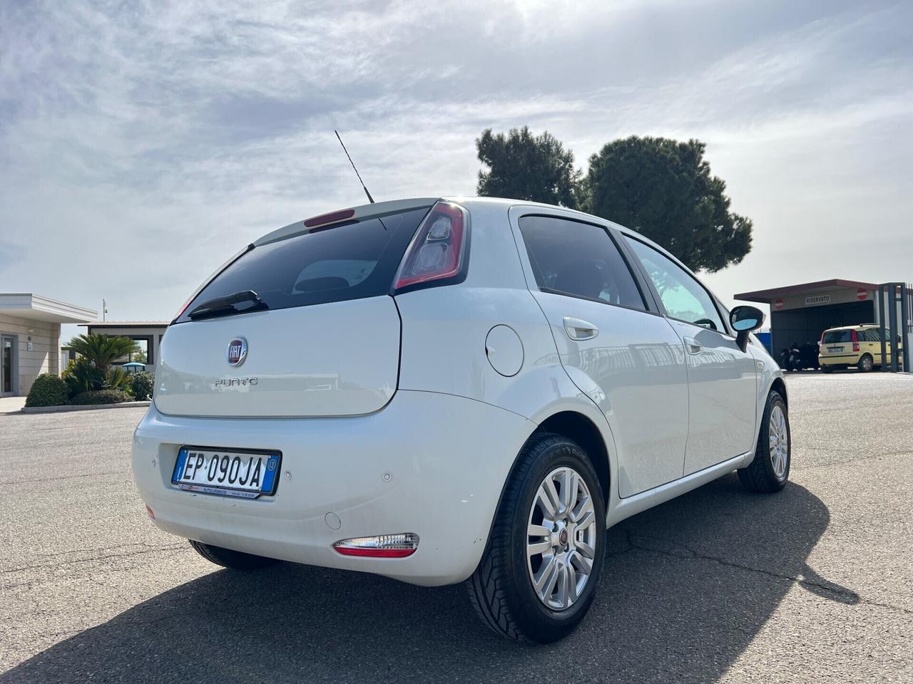 Fiat Punto 5p. 1.3 MJT 75 CV Lounge. - 2012