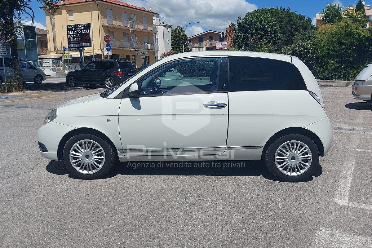 LANCIA Ypsilon 1.3 MJT 75 CV MomoDesign