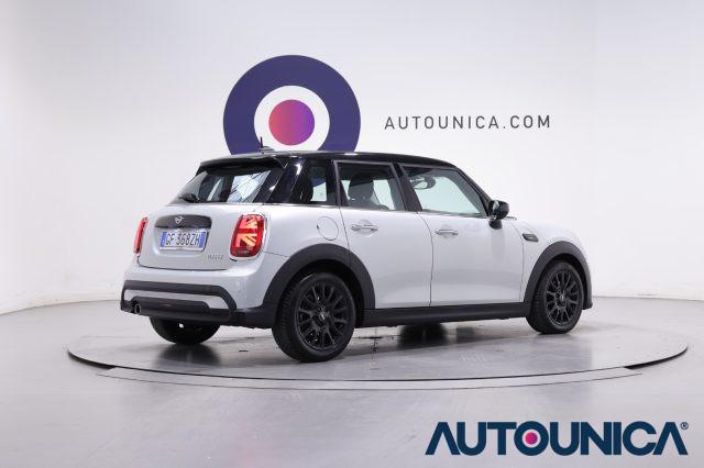 MINI Cooper 1.5 COOPER CAMDEN 5 PORTE FARI LED