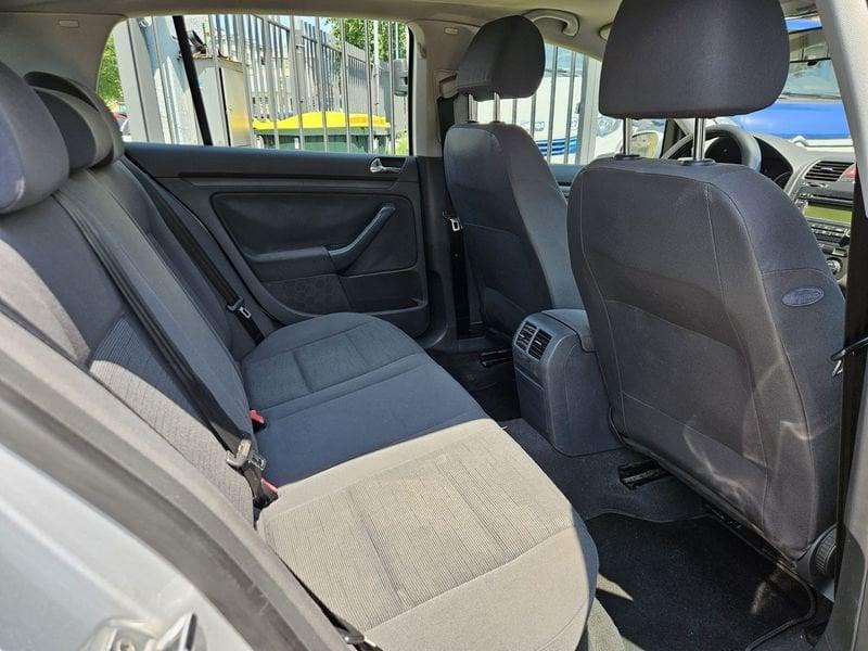 Volkswagen Golf Golf 5p 1.9 tdi Sportline