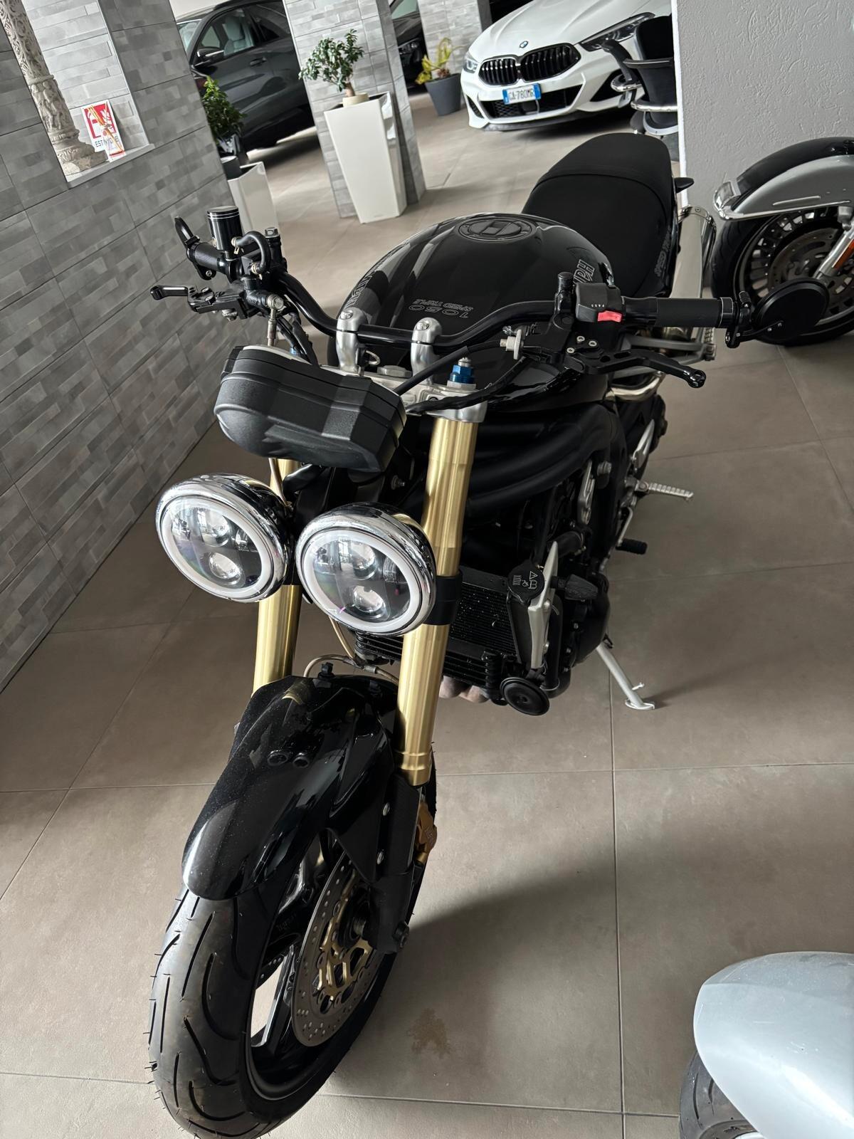 Triumph Speed Triple 1050
