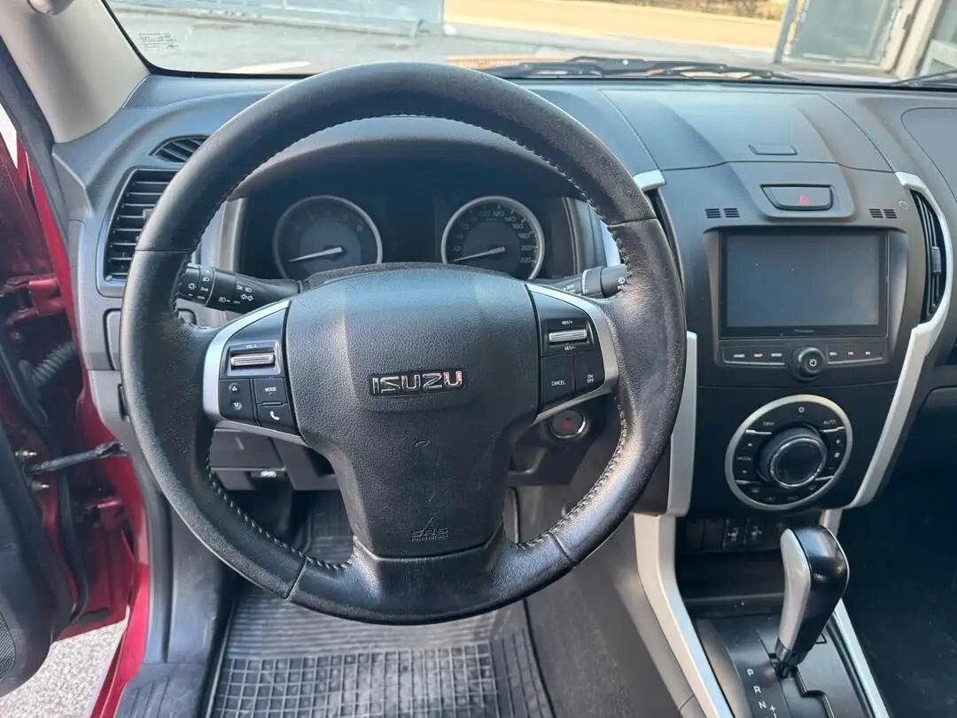 Isuzu D-Max III 2017 1.9 td crew Quasar 4x4 auto