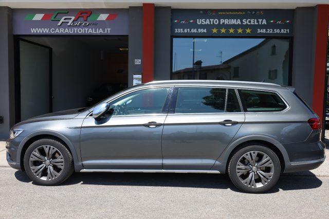 VOLKSWAGEN Passat Alltrack 2.0 BiTDI 240CV 4MOTION DSG Executive LED Pelle E6