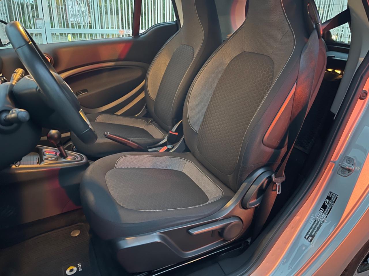 Smart ForTwo EQ Passion KM 28.000 CERTIFICATI (BLOCK SHAF)