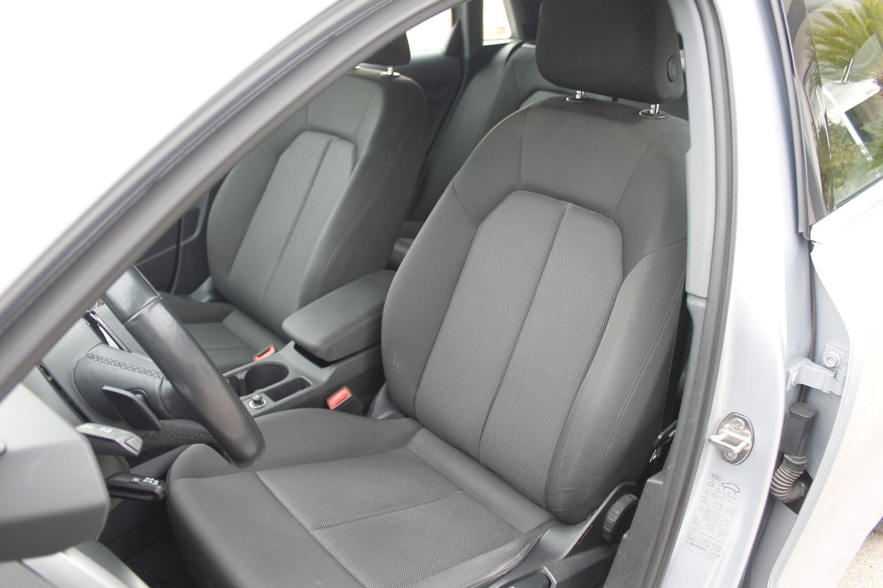 Audi A3 35 TDI S tronic Business Advanced