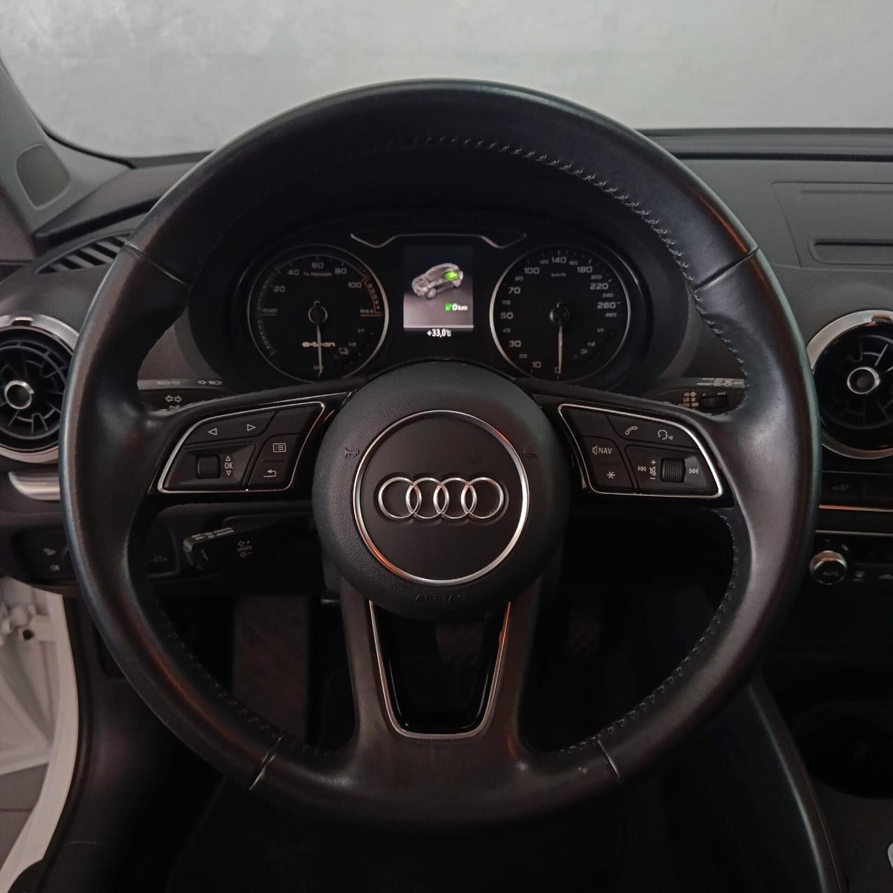 Audi A3 SPB 1.4 TSI S-TRONIC E-TRON