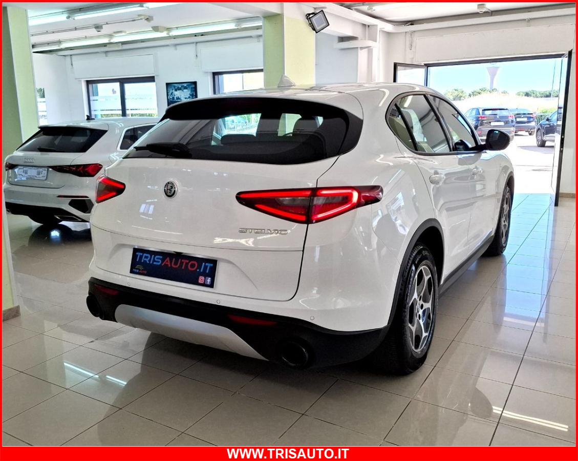 ALFA ROMEO Stelvio 2.2 Td AT8 Super (BIXENO+NAVI)