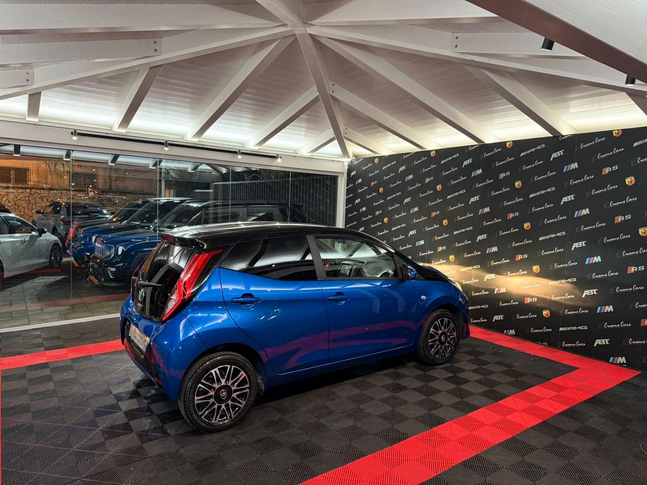 Toyota Aygo 1.0 VVT-i 72 CV 5 porte x-cool