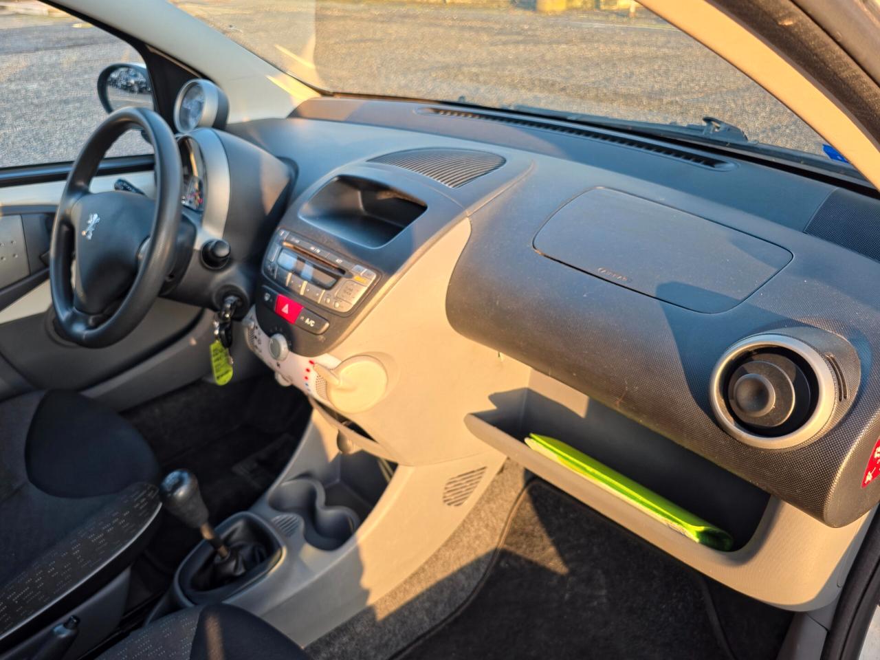 Peugeot 107 1.0 68CV 5p. Sweet Years 2009-E4 Manuale NEO