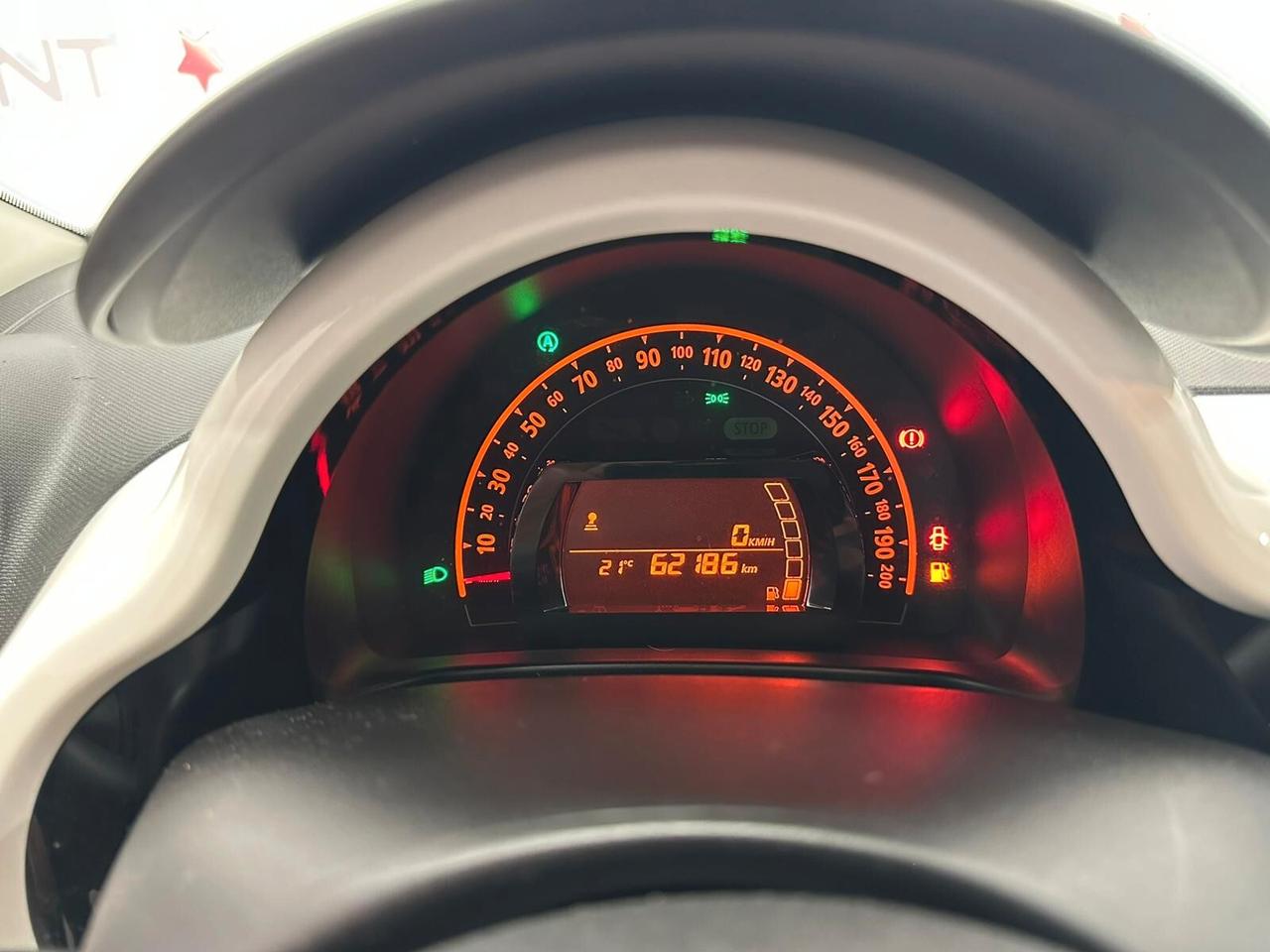 Renault Twingo SCe 65 CV Duel