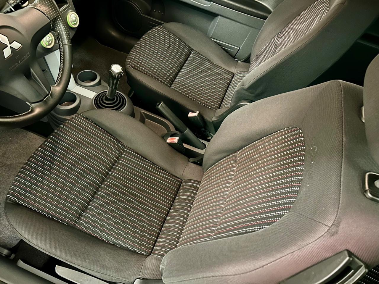 Mitsubishi Colt 1.1 12V 5p. Inform