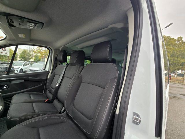 RENAULT Trafic 150CV PL-TN 9 POSTI IVA ESPOSTA - GANCIO TRAINO