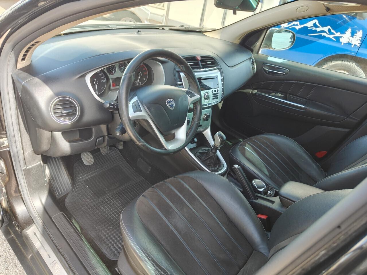 Lancia Delta 1.4 T-Jet 120 CV Oro Ecochic GPL