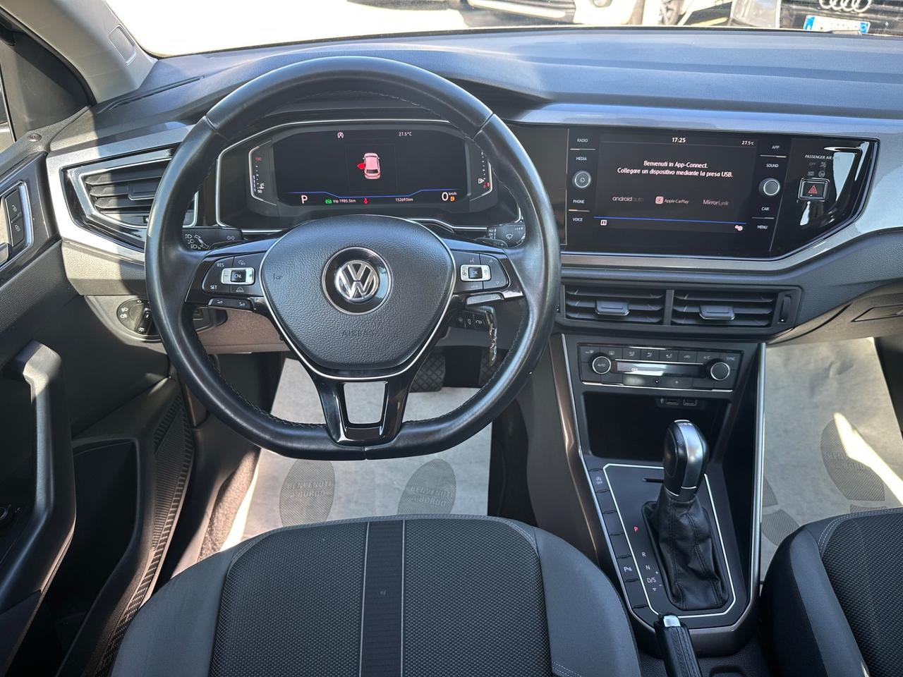 Volkswagen Polo 1.0 TSI DSG 95CV R-LINE UNICO PROP