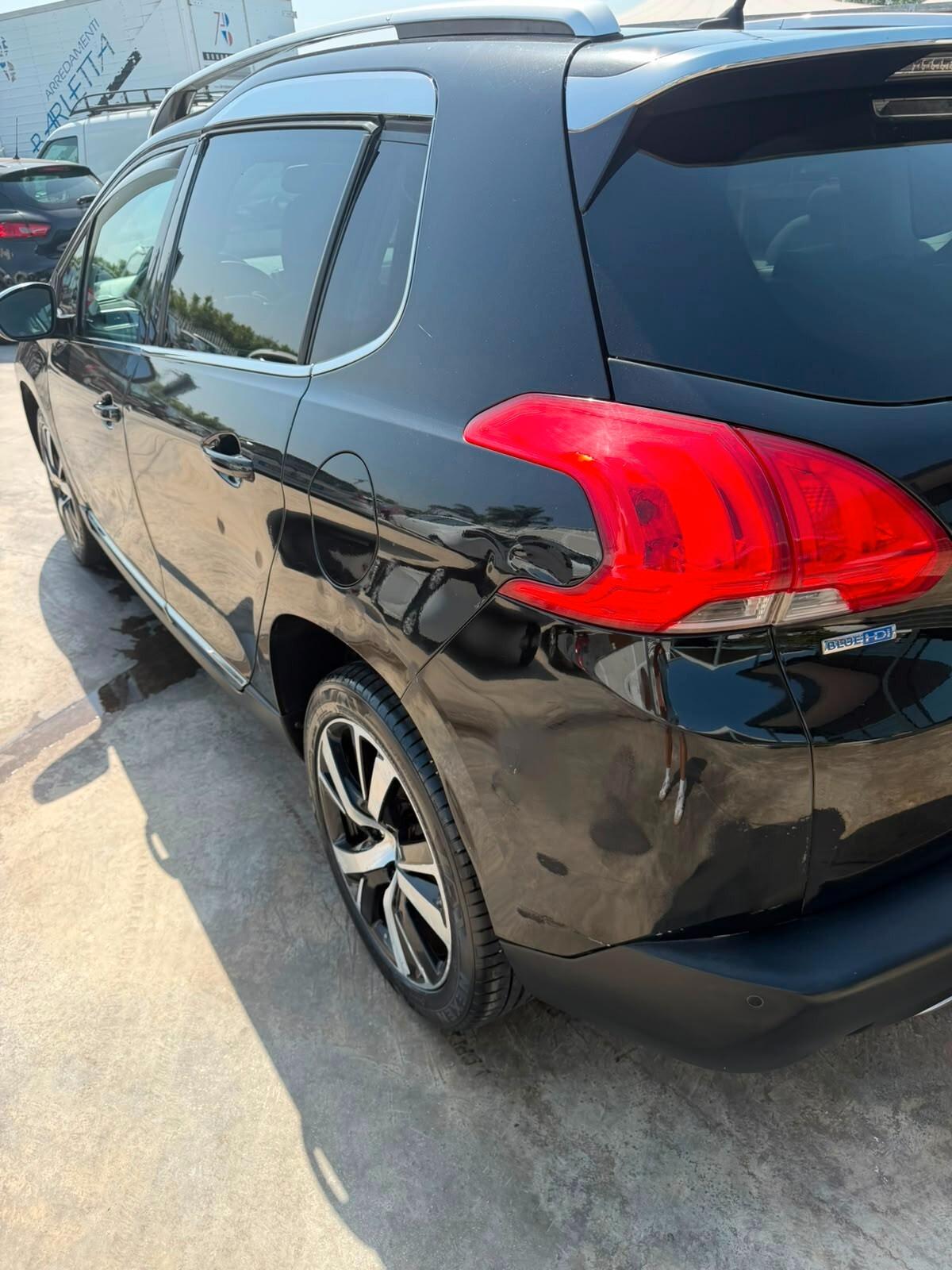 Peugeot 2008 BlueHDi 100 Allure