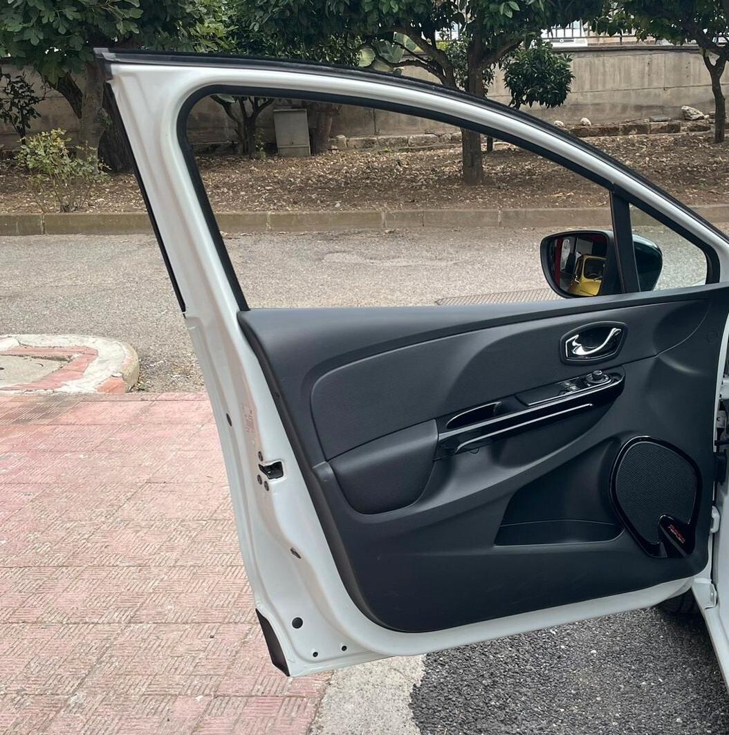 Renault Clio 1.2 NEO UNICO PROPRIETARIO 2014
