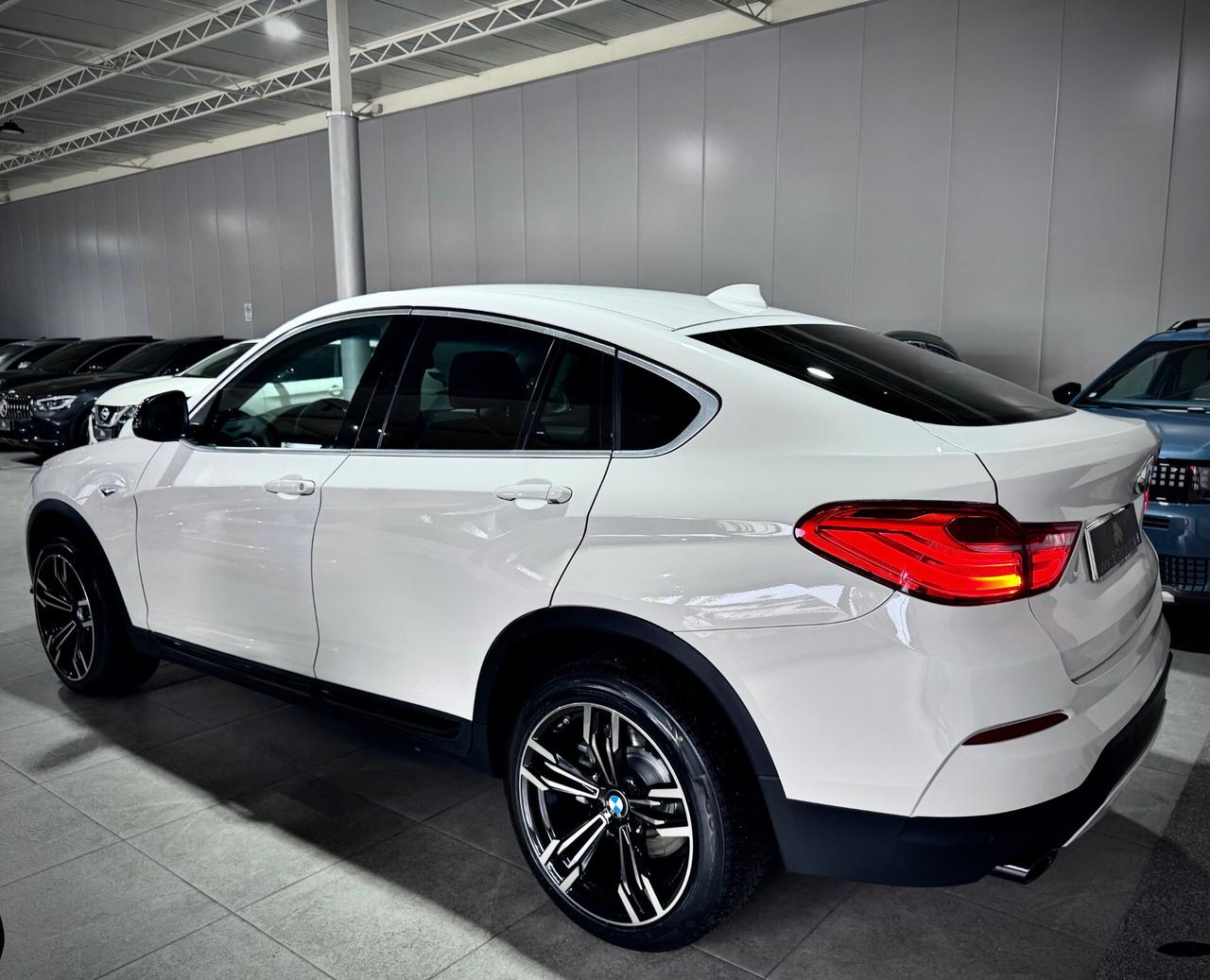 BMW X4 xdrive20i 184CV X Line