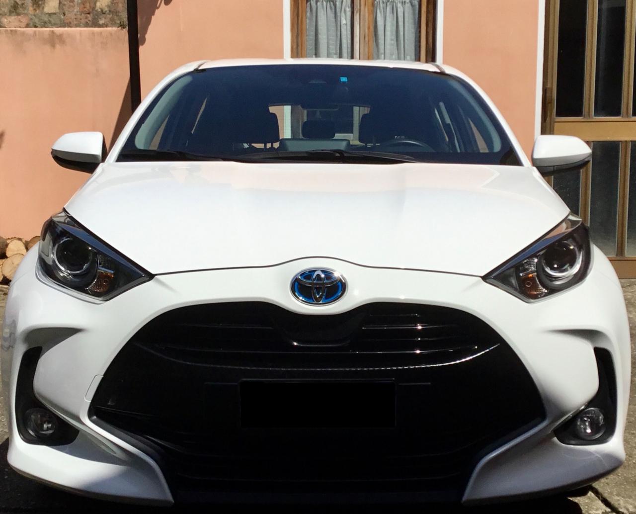 Toyota Yaris 1.5 Hybrid 5 porte Business