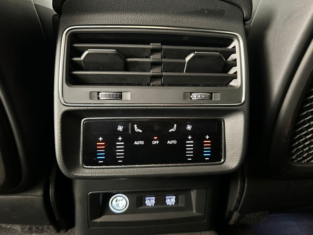 Audi Q8 45TDI 3.0 231 CV Quattro S Line 2020