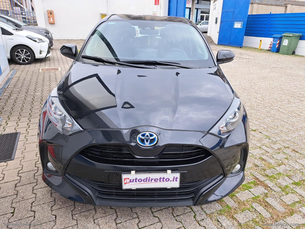 TOYOTA Yaris 1.5 Hybrid 5p. Business