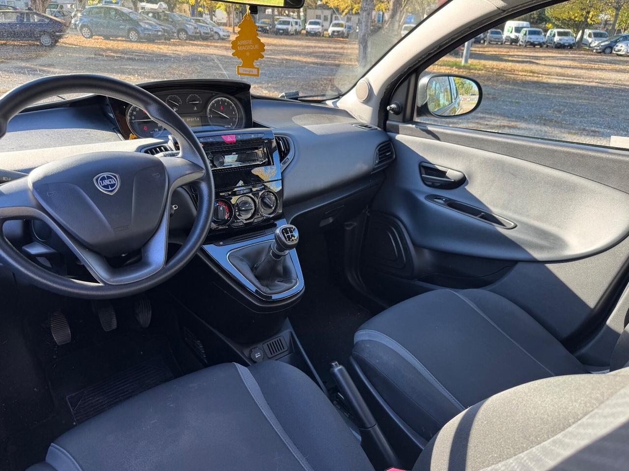 LANCIA YPSILON 1.2 benzina - POCHI KM - 2017