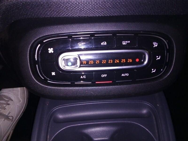 smart fortwo 004299 EQ Passion