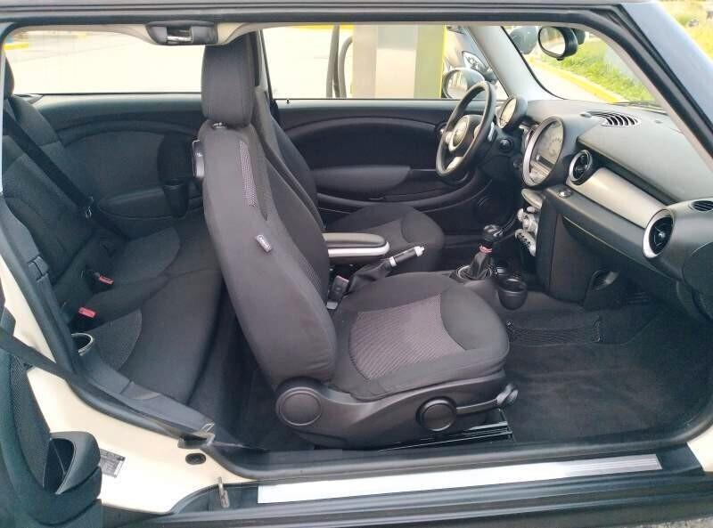 Mini Cooper D Clubman 1.6 16V Salt