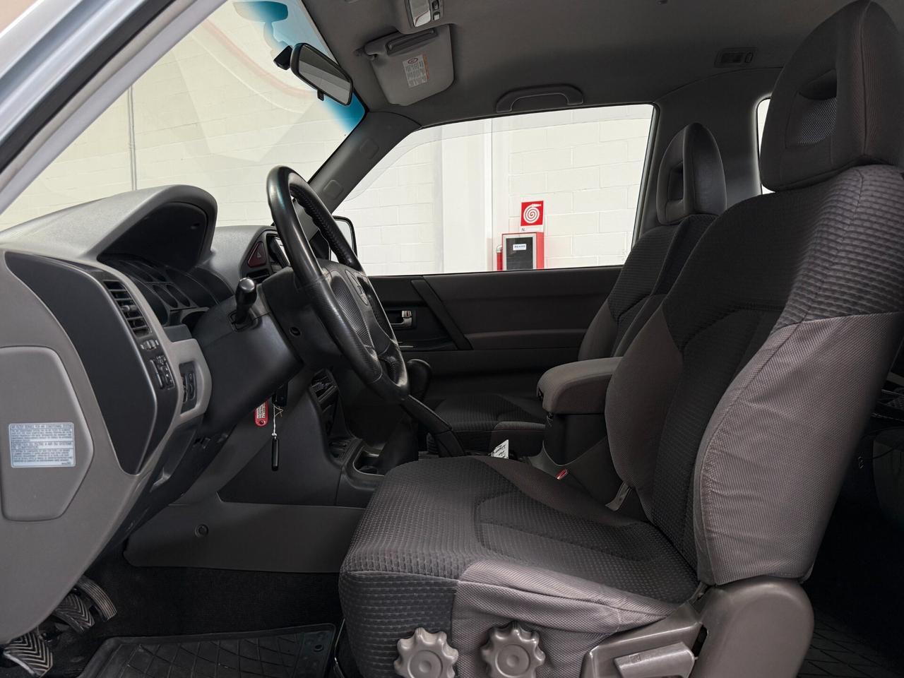 Mitsubishi Pajero 3.2 16V DI-D 3p. GLX