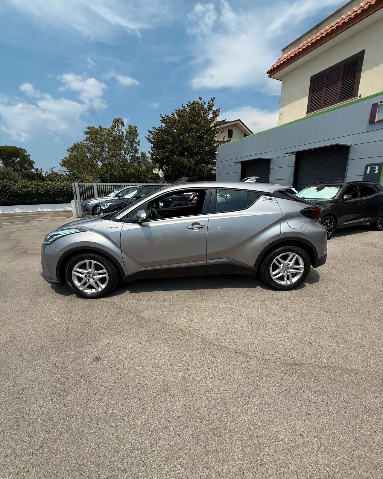 Toyota C-HR 1.8 Hybrid E-CVT Trend