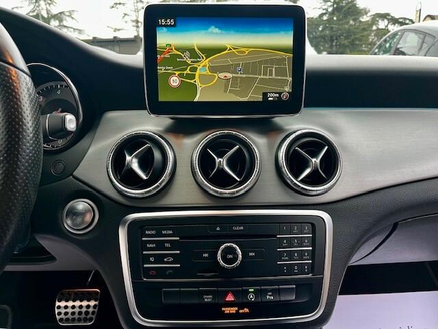 Mercedes-Benz CLA 200 Shooting Brake d Premium AMG Dark Night auto