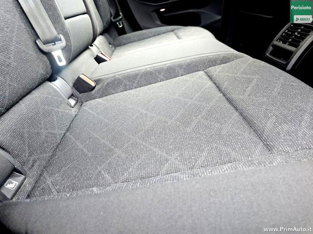 VOLKSWAGEN Golf 1.0 eTSI EVO DSG Life